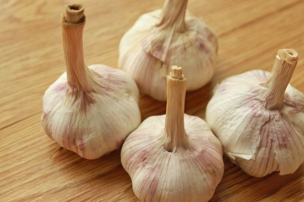 4 whole Garlic