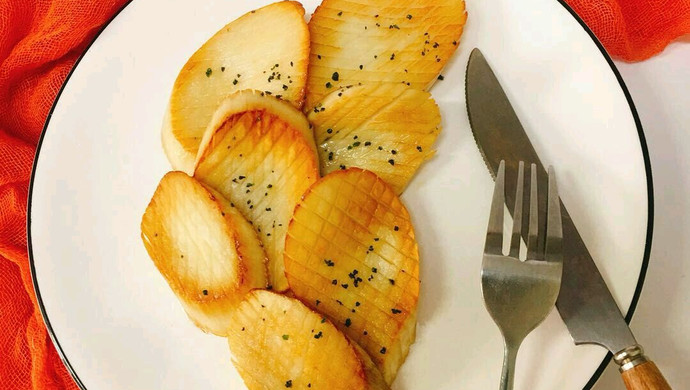 7 pieces of king oyster mushroom steak with knife and fork