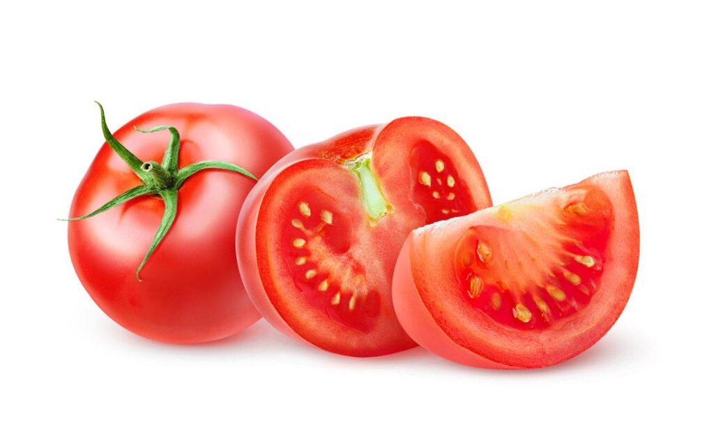 1 tomato and 2 pieces of tomato