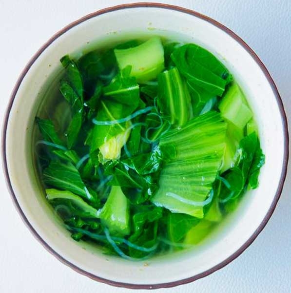 Mustard-Green-and-Rice-vermicelli-Soup