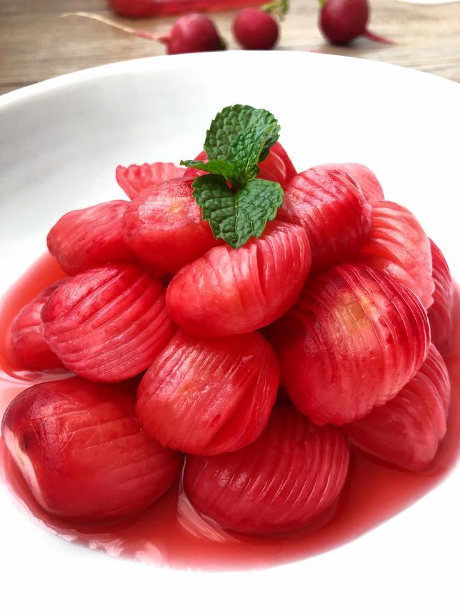 Pickled Cherry Radishes