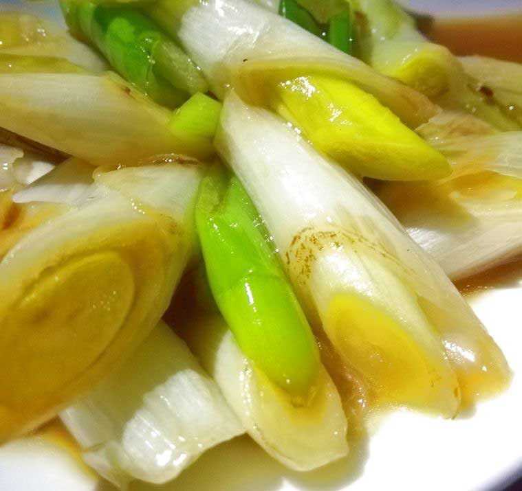  Stir-Fried Leeks